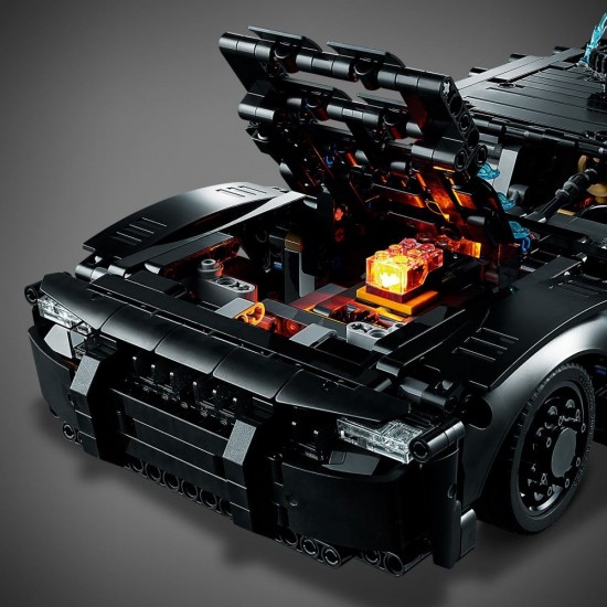 LEGO TECHNIC - THE BATMAN - BATMOBILE (42127)